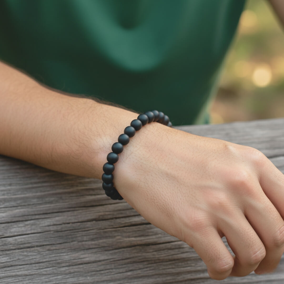 Karungali Bracelet – Brings protection, removes negativity, enhances health, prosperity, and spiritual strength.